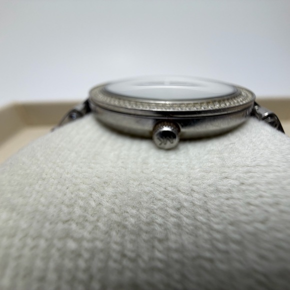 Michael Kors Silver Tone Watch with Sparkling Bezel - Picture 5 of 8